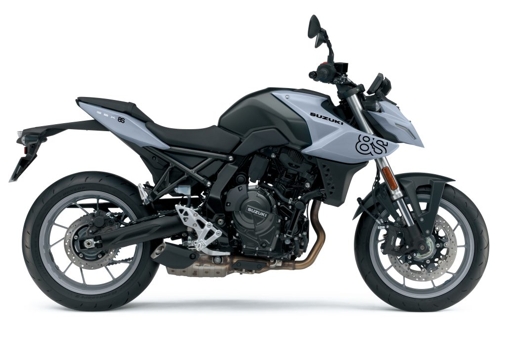 GSX800RQM4_QT7_right