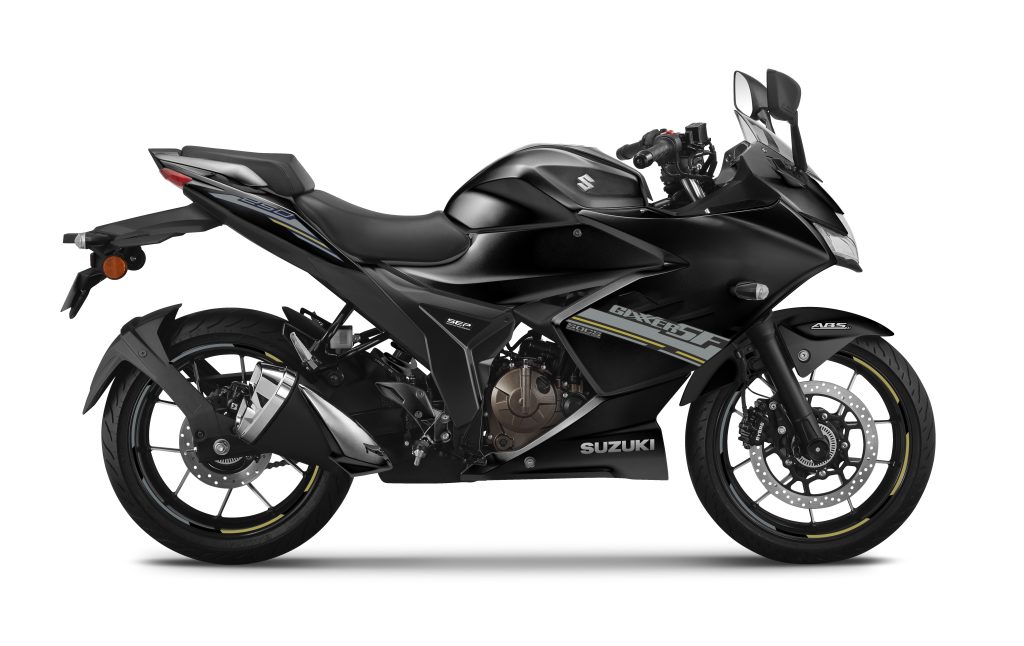 GIXXER SF 250 NEGRA MATTE 2023 2 copia